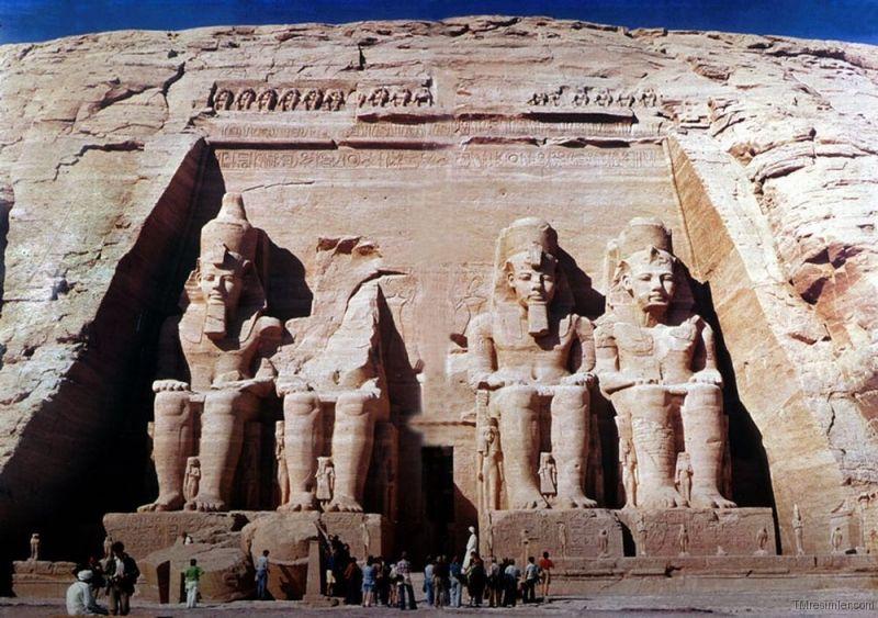 Abu_Simbel_-_Msr.jpg