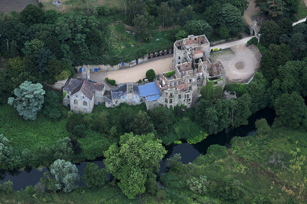 Guys-Cliffe_Castle_600.jpg