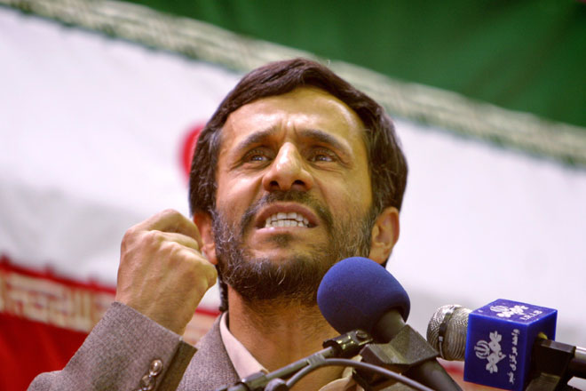 Ahmadinejad2-stort-_196777c.jpg