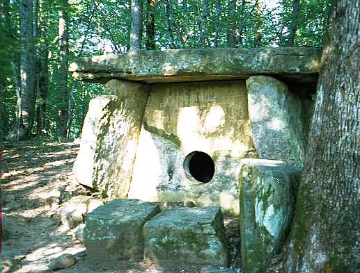 dolmen6.jpg