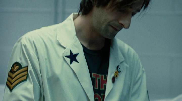 vlcsnap-2013-06-04-23h05m29s223.png