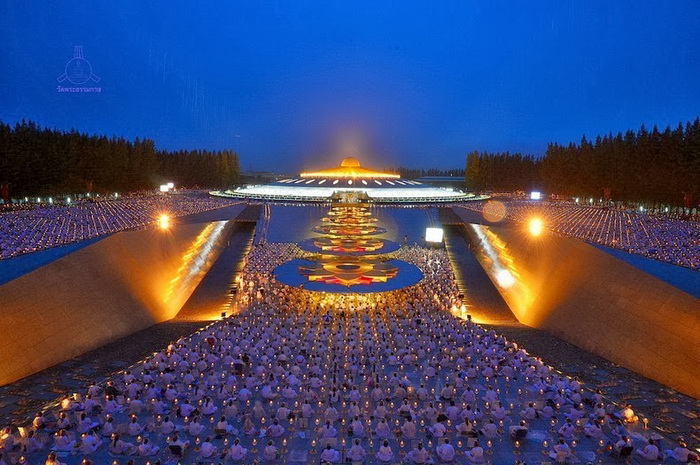 wat-phra-dhammakaya-8.jpg