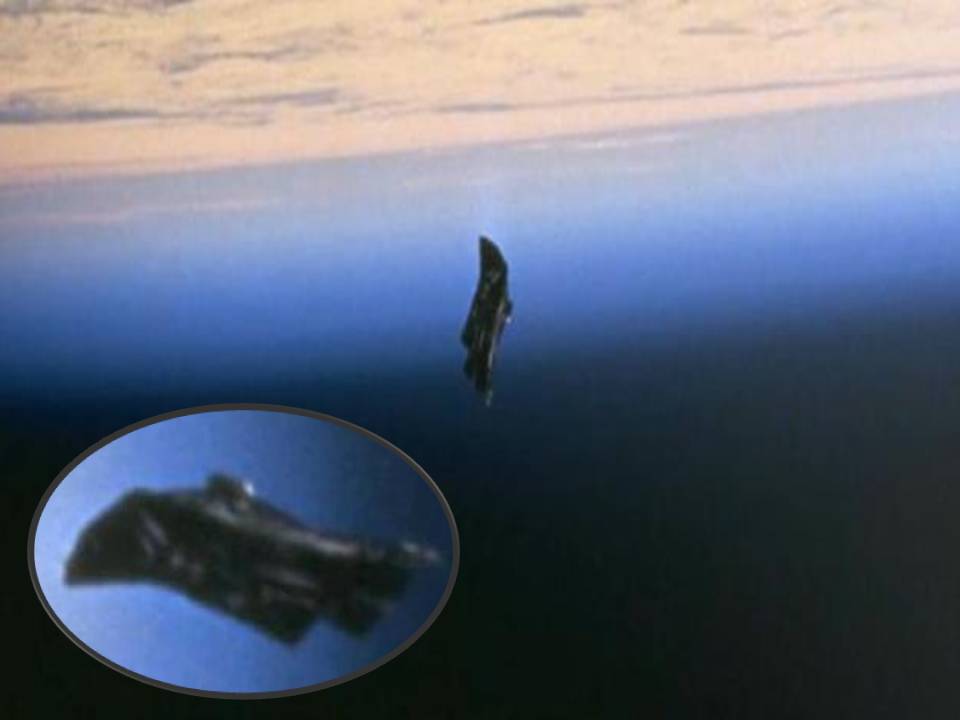 nasa ufo black night.jpg